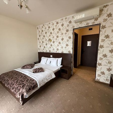 Hotel Miky Arad Luaran gambar